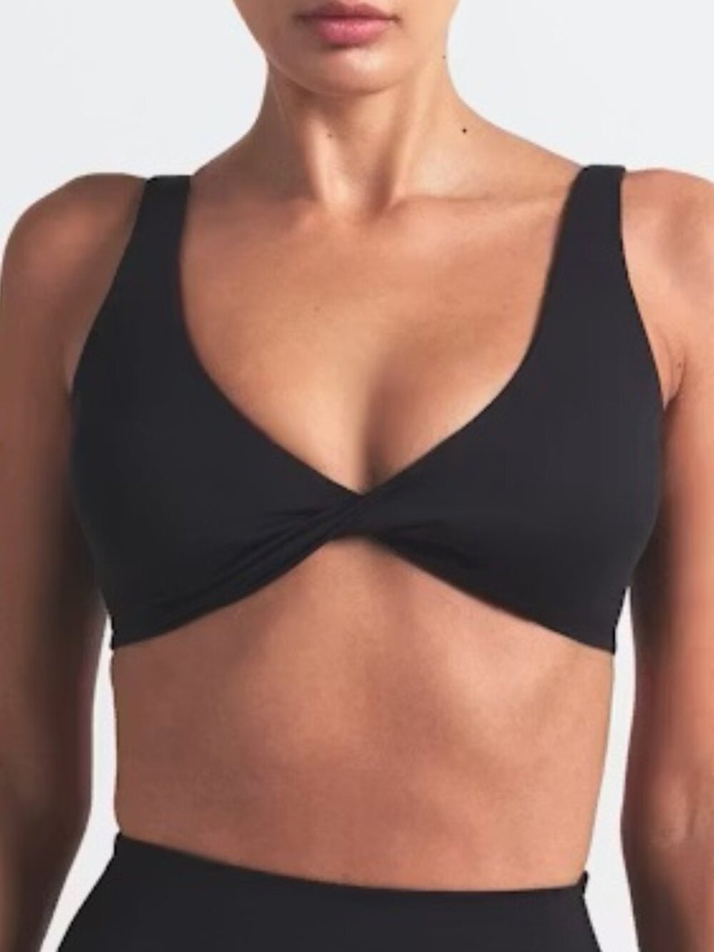 🖤Nike x SKIMS Matte Twist Front Plunge Bra | Obsidian | S | NWT 🏷️